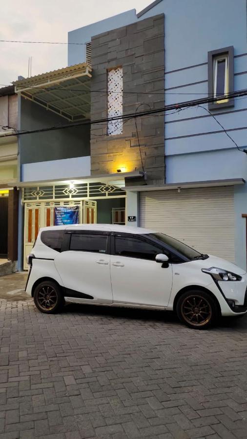 Oyo 91209 Arjuna Residence Syariah Sby Surabaya Exterior photo