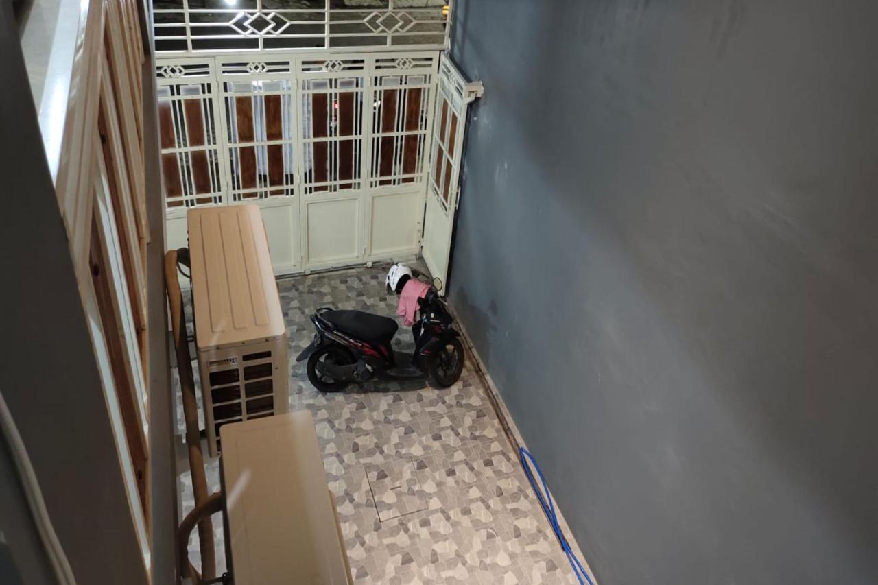 Oyo 91209 Arjuna Residence Syariah Sby Surabaya Exterior photo