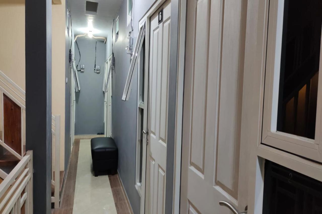 Oyo 91209 Arjuna Residence Syariah Sby Surabaya Exterior photo